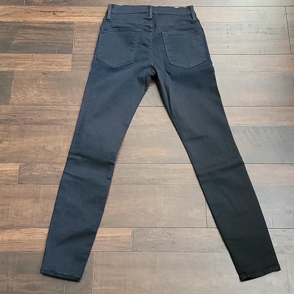 Le High Skinny - Picture 6 of 9